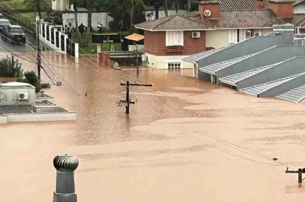 Tragédia no Rio Grande do Sul já deixa 161 mortos