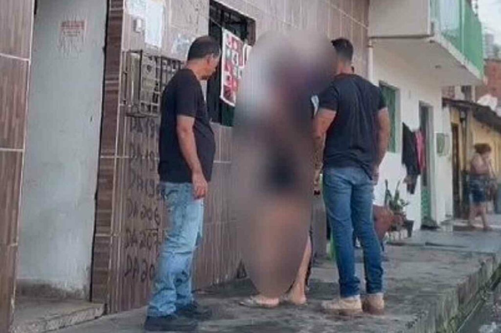 Mulher trans é presa por dopar e estuprar jovem autista, em Maceió