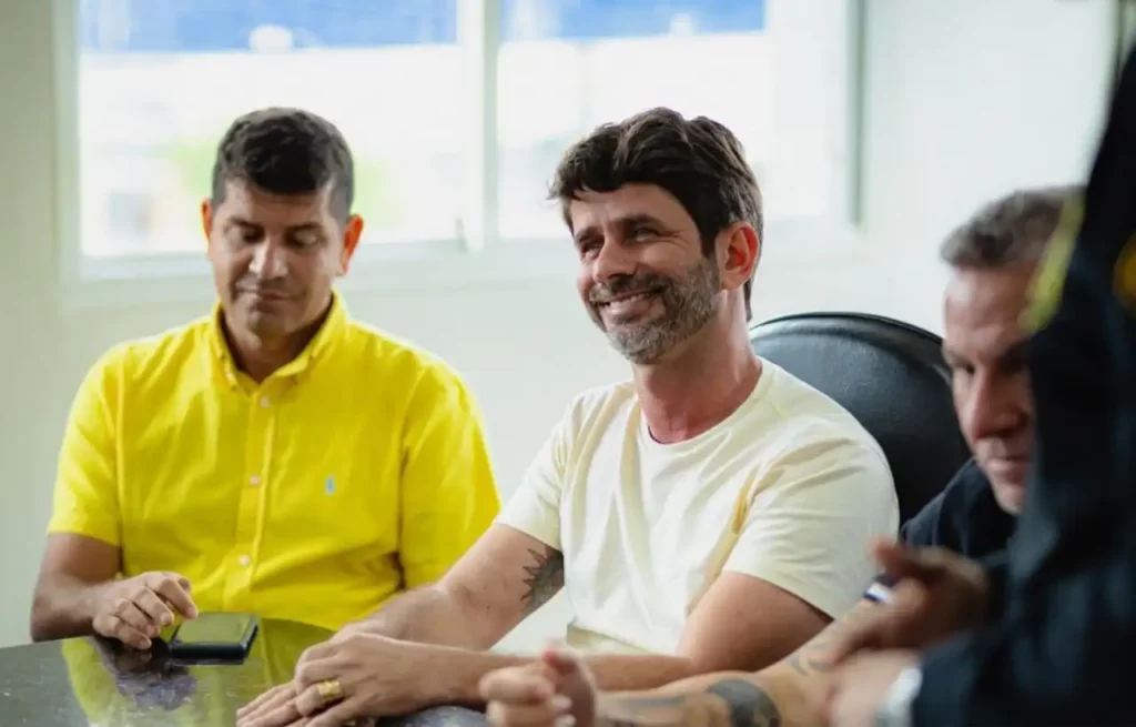 Com DETRAN e SMTT, Júnior Menezes discute ações do Maio Amarelo em União dos Palmares