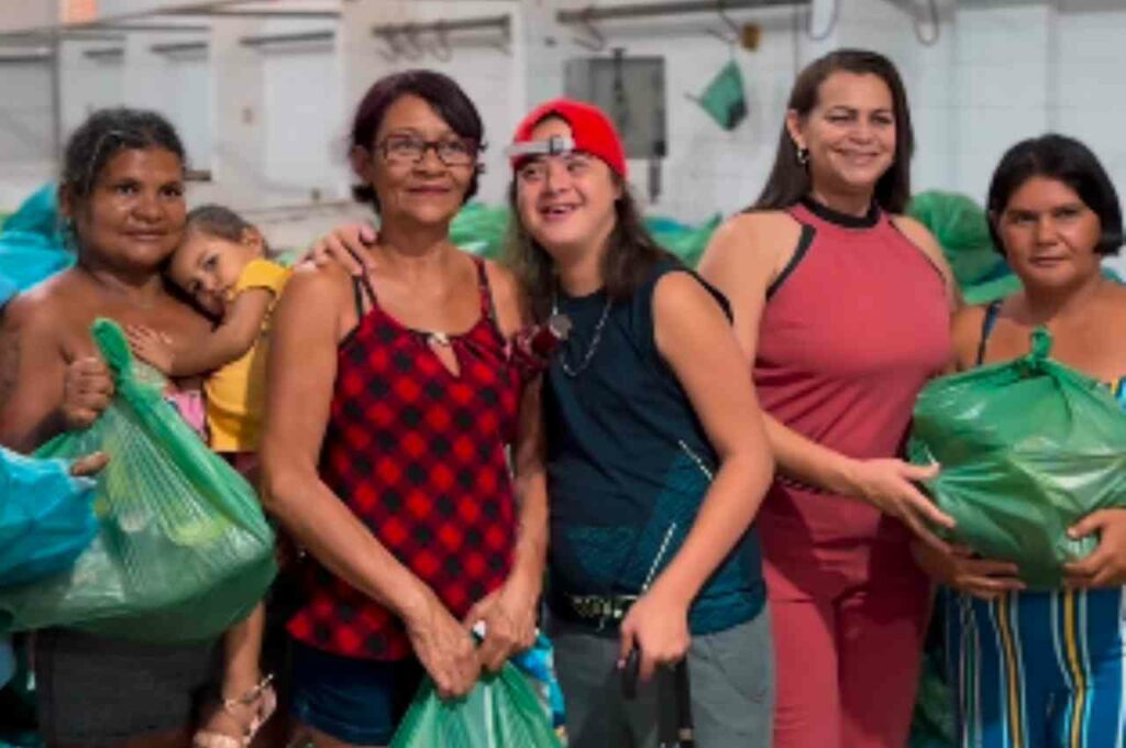 Ibateguara distribui 7.200 toneladas de macaxeiras e bananas para famílias cadastradas no CRAS