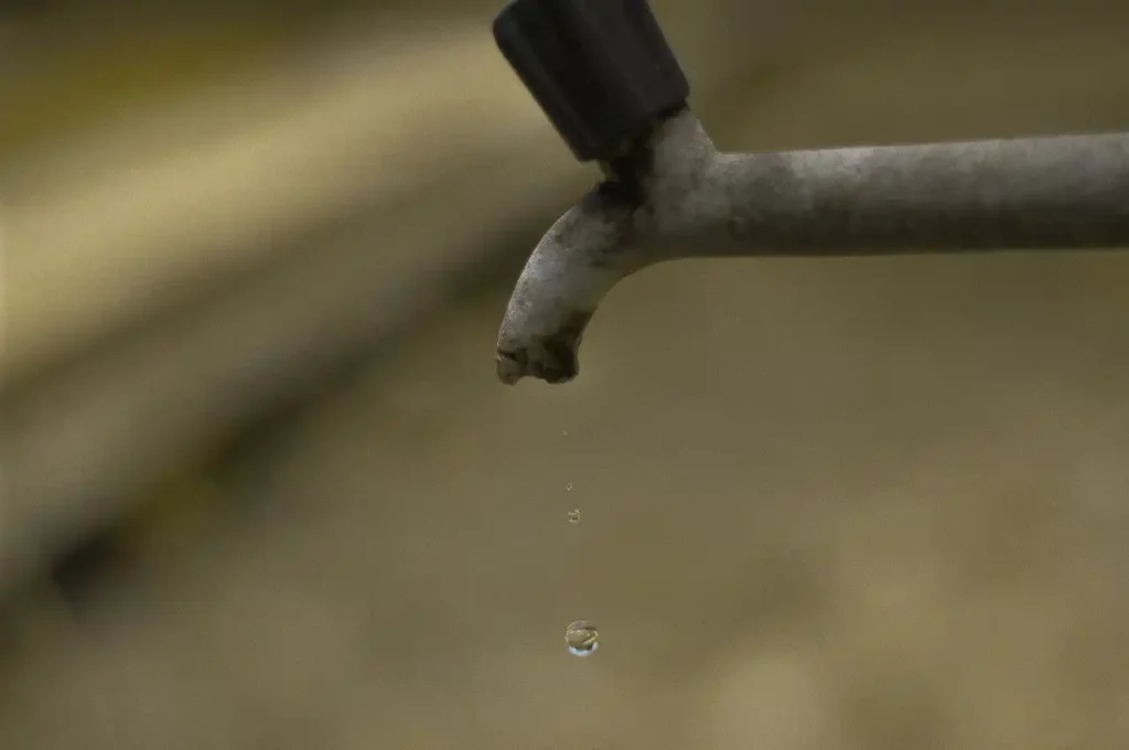 Mais de 15 bairros e 3 cidades ficarão sem água a partir de segunda-feira em Alagoas.