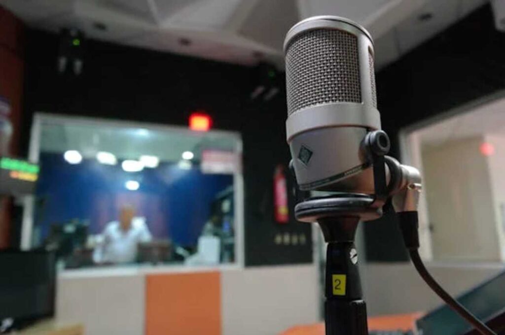 Emissoras de rádio e TV devem seguir regras de imparcialidade a partir de hoje; saiba quais