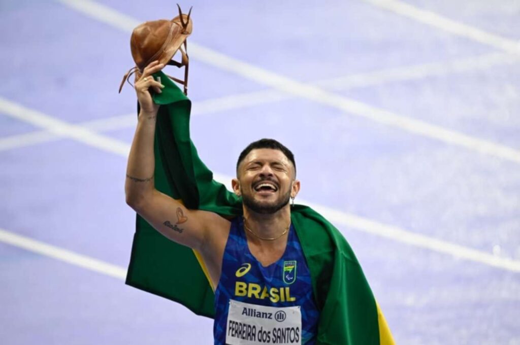 Paralímpiadas 2024: Brasil conquista mais dois ouros no atletismo