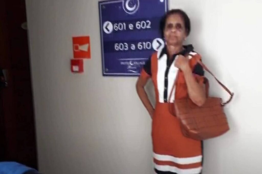 Idosa com Alzheimer desaparece após fugir de casa pela janela em Maceió