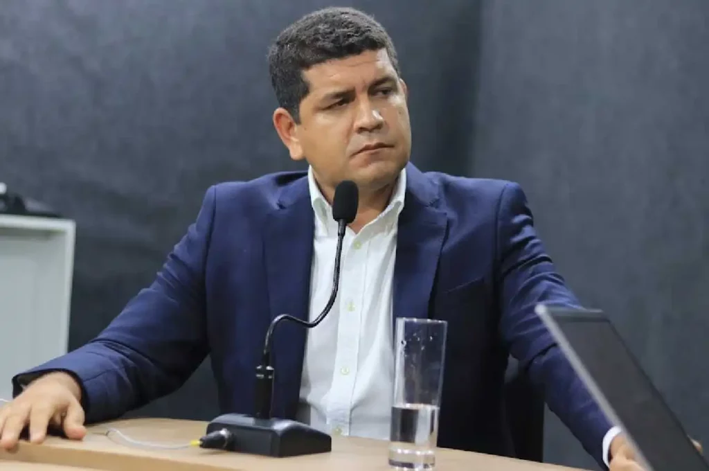 Vereador Nenzinha convoca reunião com donos de parque após declarações ofensivas sobre autistas