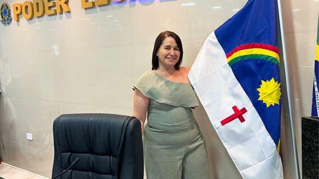 Elissandra Enfermeira é reeleita vereadora após a retotalização dos votos de Cupira