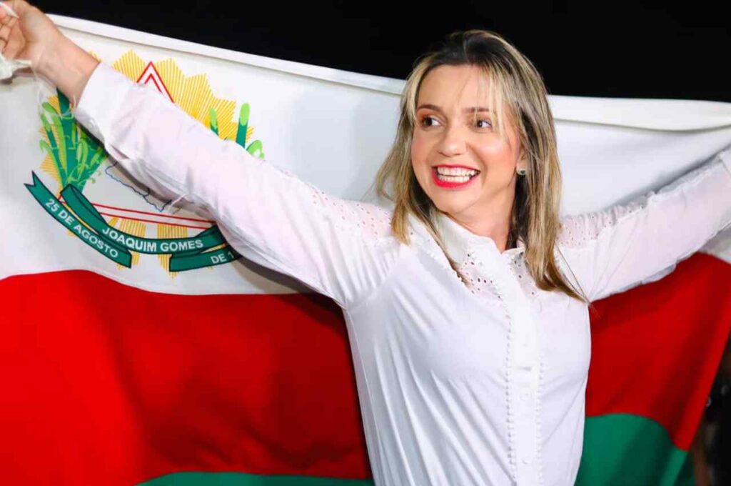 Rita do Araçá confirma favoritismo ao ser eleita prefeita de Joaquim Gomes