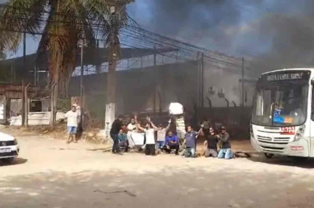 Motoristas por app protestam em Maceió pedindo mais segurança após assassinato de colega