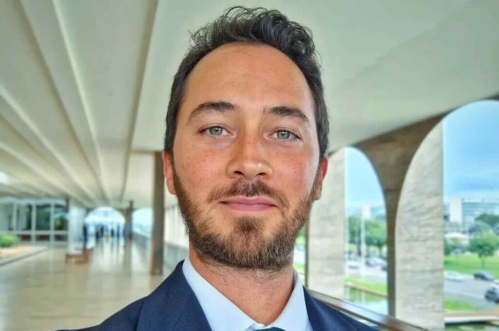 De Malhação ao Itamaraty: Ex-ator é aprovado como diplomata