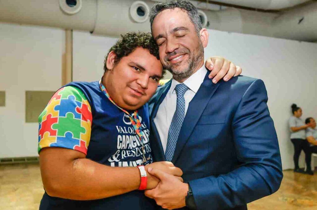 Alagoas passa a garantir apoio e acolhimento a famílias de autistas