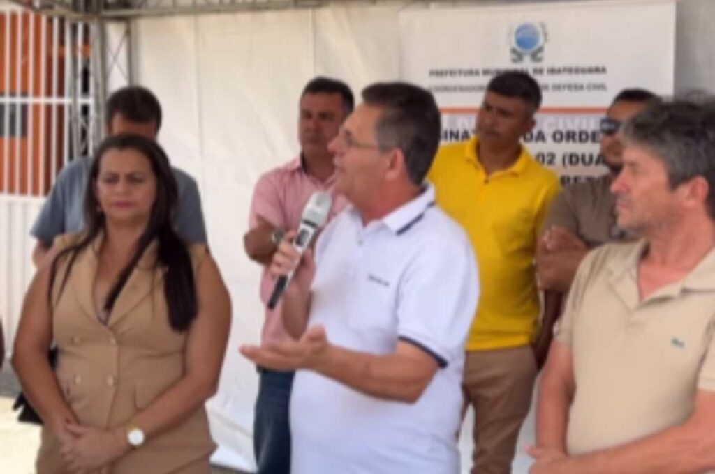 Geo Cruz assina ordem de serviço para construção de pontes e casas em Canastra