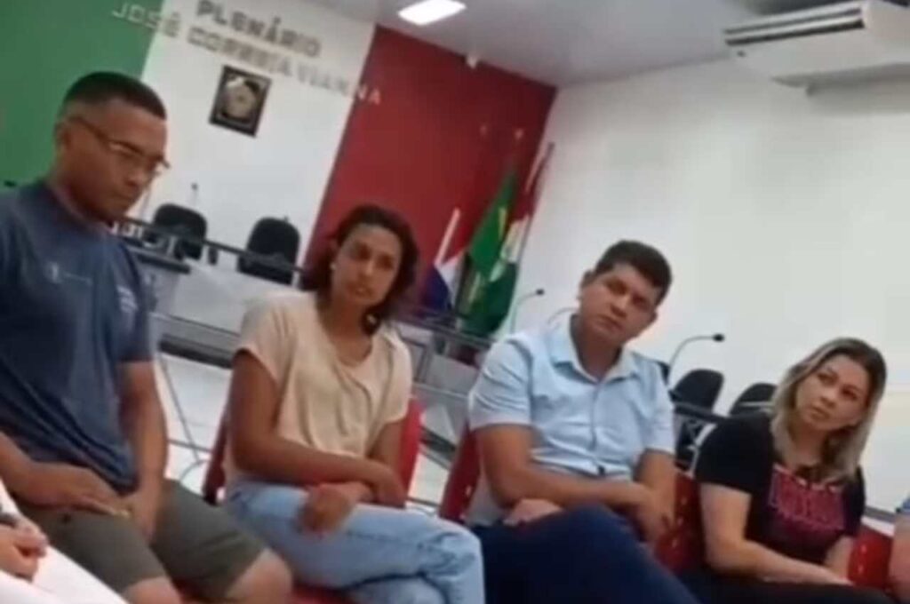 Proprietários de parque se retratam e ouvem pais atípicos em reunião promovida por Nenzinha