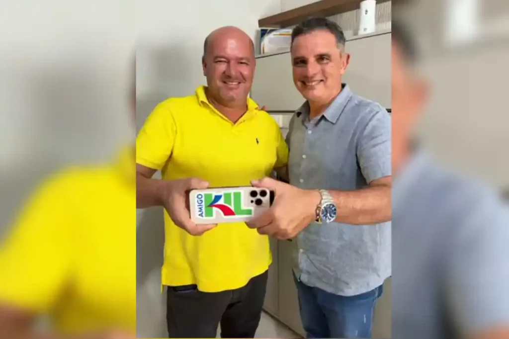 Foto ao lado de Areski Freitas gera mal-estar entre Almir Belo e Remi Calheiros