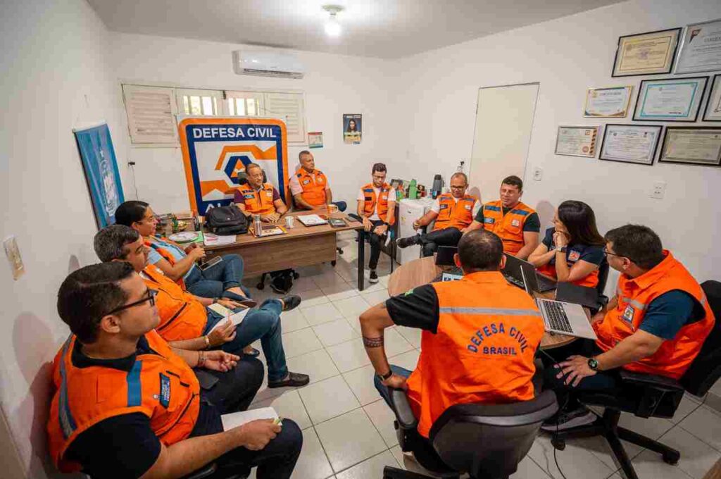 Alagoas implementa tecnologia por celular para alertar riscos de desastres