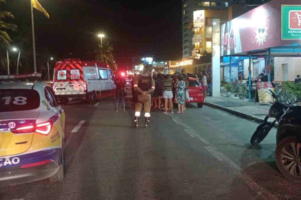 Criança alagoana morre atropelada ao atravessar orla de Aracaju