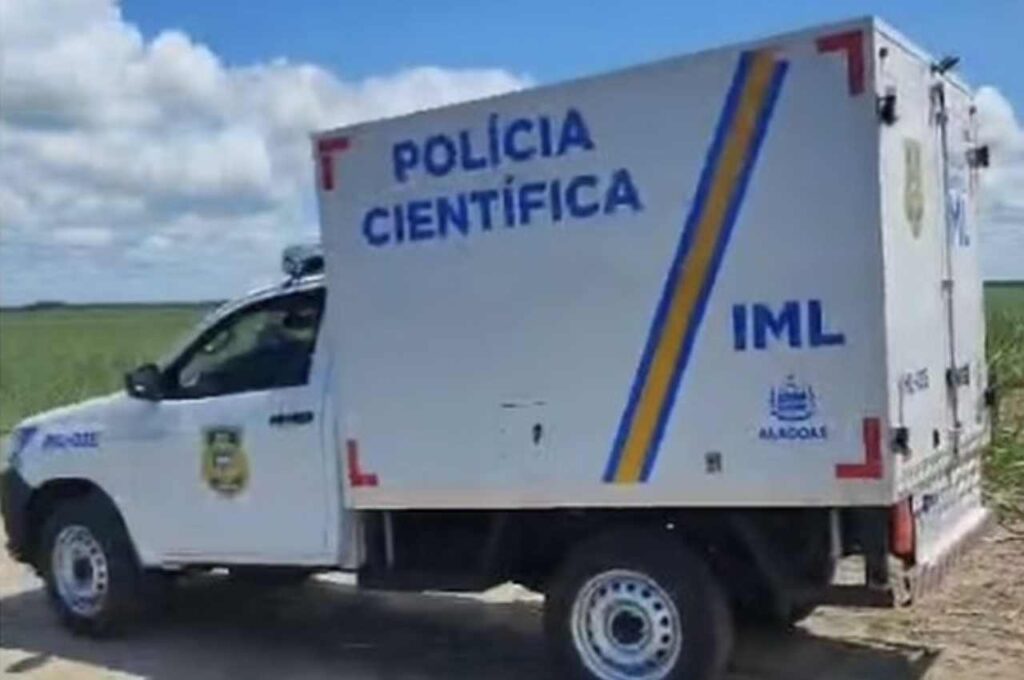 Polícia Científica identifica corpo de mulher encontrado na Barra de São Miguel
