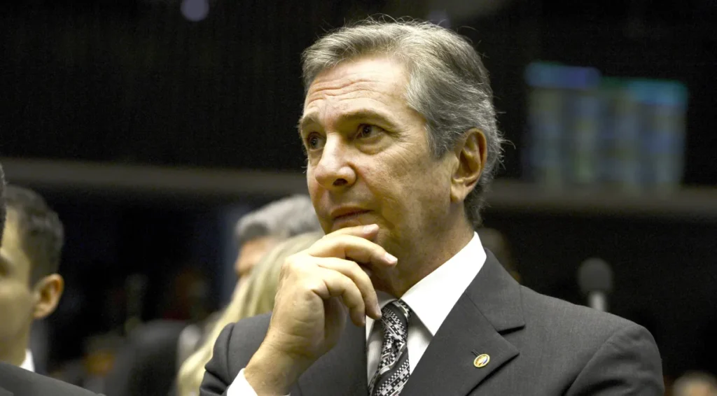 Fernando Collor pede ao STF prescrição do crime de corrupção passiva; pena pode cair para 4 anos