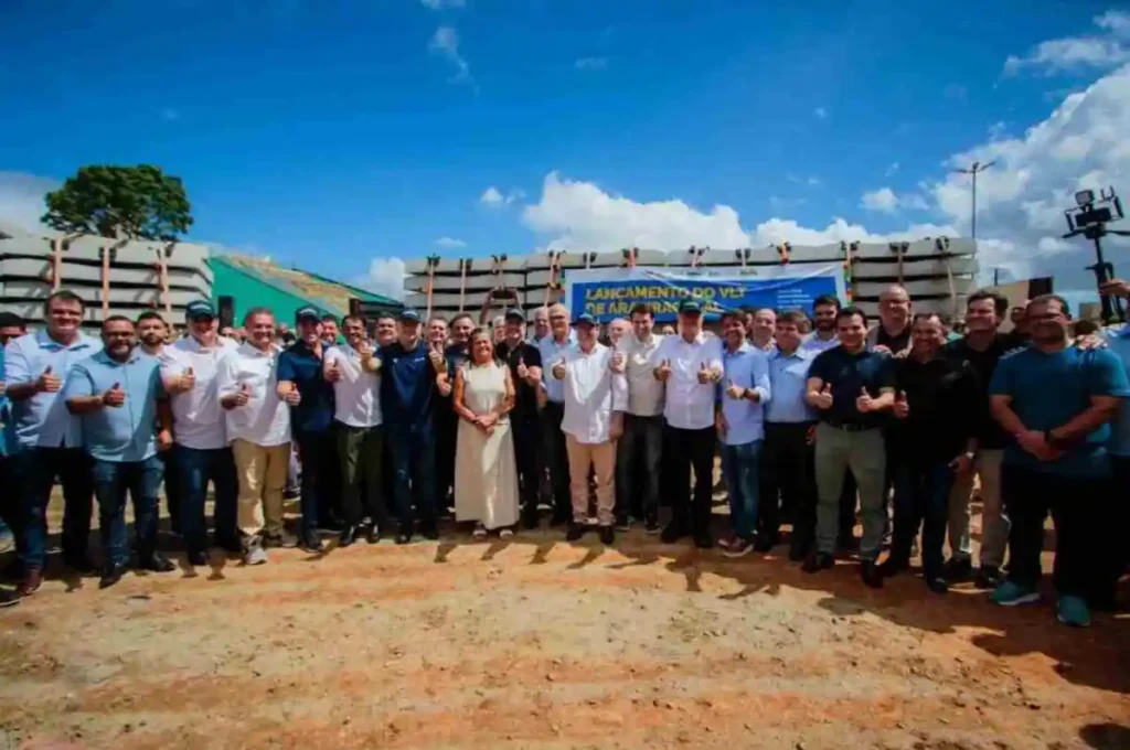 Marcelo Beltrão participa do lançamento de novo sistema de transporte sobre trilhos em Arapiraca