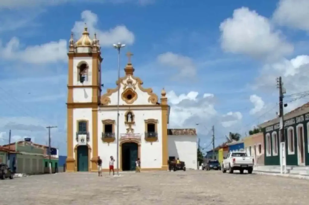 Chuvas diminuem em Marechal Deodoro e famílias retornam para casa com segurança