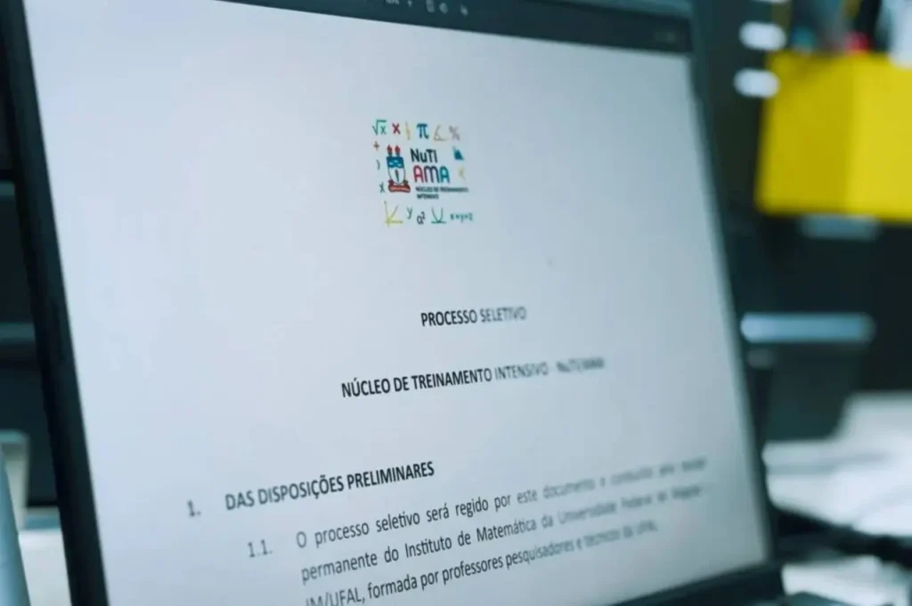 AMA e Ufal lançam núcleo para treinar alunos da rede municipal em olimpíadas de Matemática