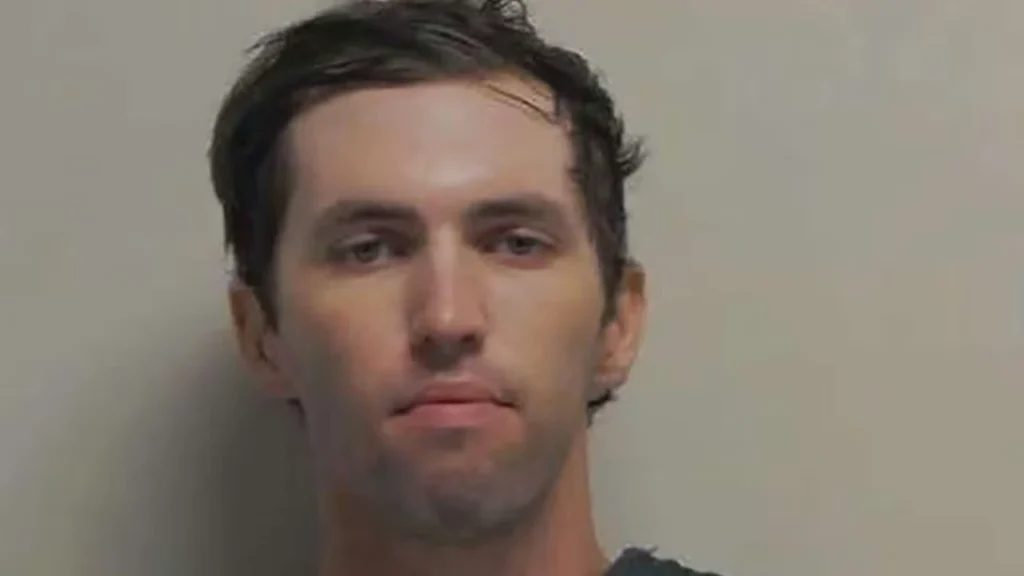 Quem é Tyler Robinson, homem suspeito de assassinar o influenciador Charlie Kirk