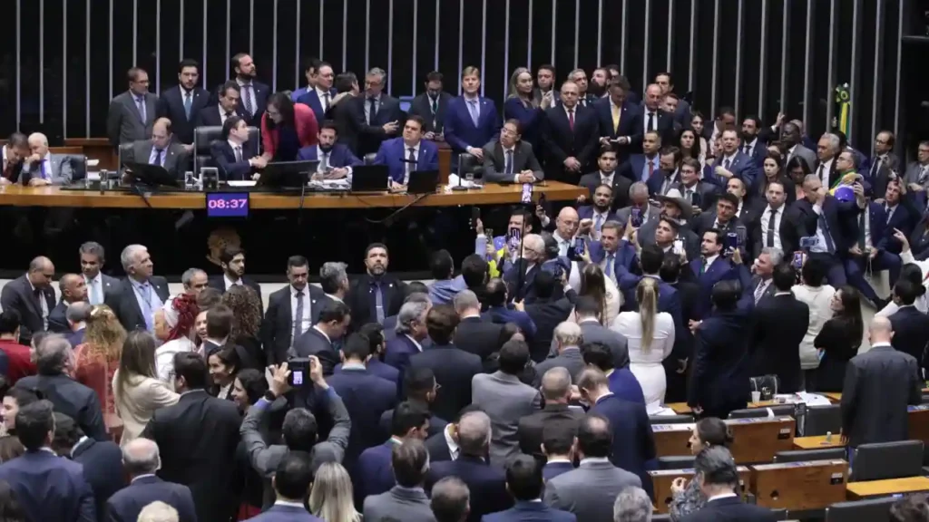 Como votaram os deputados federais de Alagoas no PL da anistia