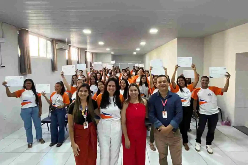 Prefeitura de Branquinha realiza entrega de certificados para alunos de cursos profissionalizantes