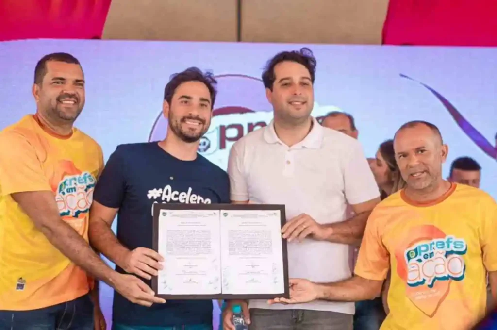 André Castro assina ordem de serviço para reforma do Mercado Municipal de Santana do Mundaú