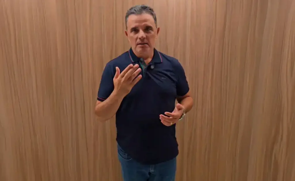 Areski Freitas comenta operação no Rio e diz que governo age sem planejamento