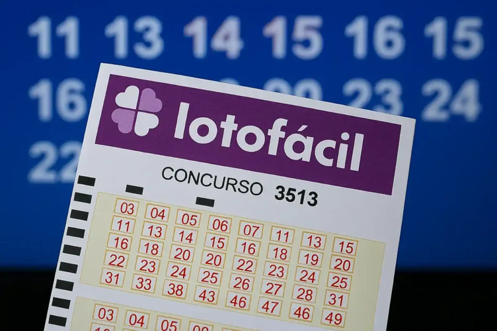 Bilhetes de R$ 3,50 rendem fortuna na Lotofácil 3513: veja quem ganhou