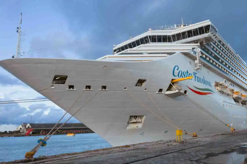 Navio ‘Costa Favolosa’ chega a Alagoas e inaugura a temporada de cruzeiros 25/26