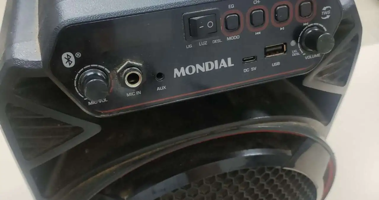 Equipamento de 150W RMS foi recolhido após denúncias de som alto em residência no Conjunto Pedro Tenório Raposo. (Foto: Reprodução / 2º BPM)