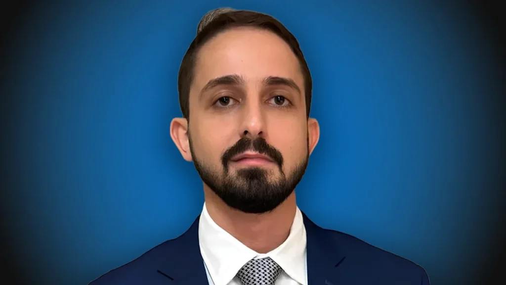 Quem é Emanuel Barbosa, o novo secretário interino de Saúde de Alagoas?