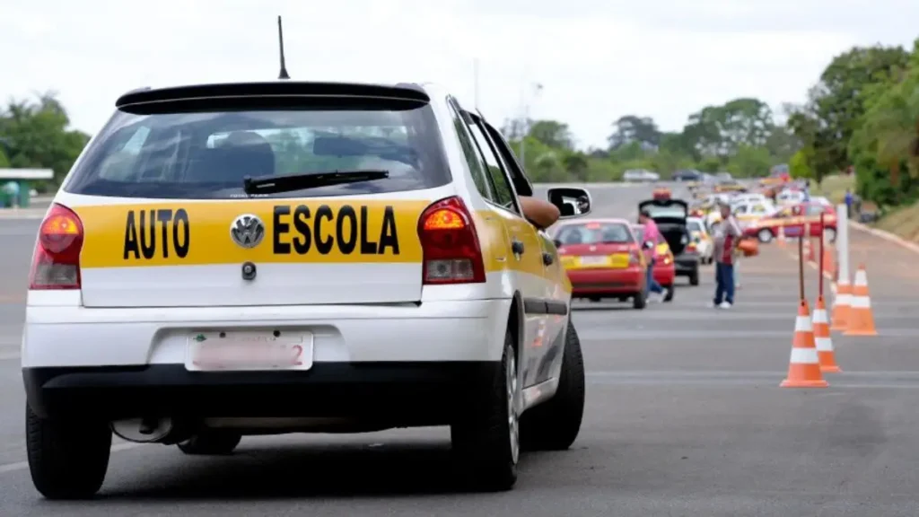 Alagoas: Detran suspende obrigatoriedade de câmeras em aulas de autoescolas