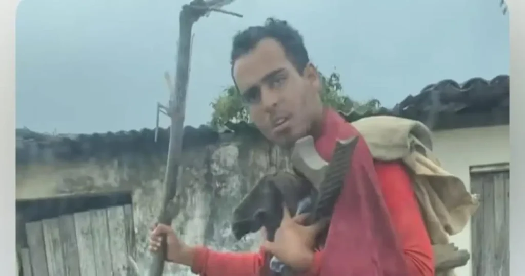 Jovem foi visto caminhando com cajado em Ibateguara antes de desaparecer