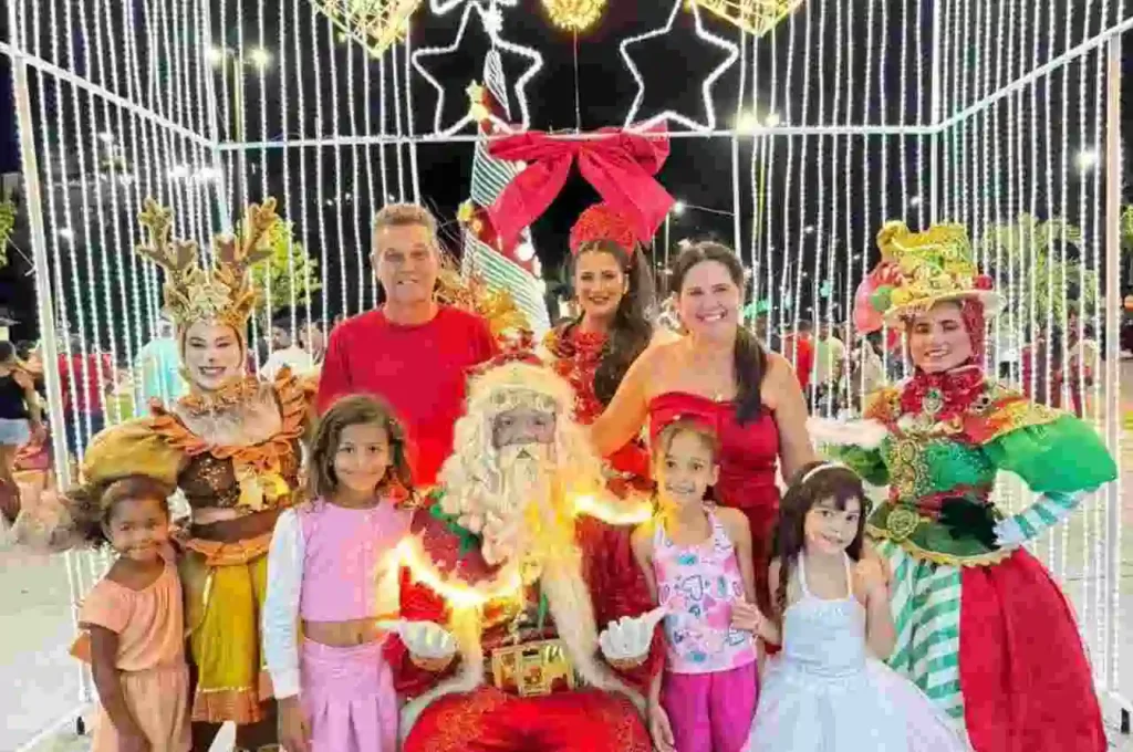 Branquinha abre ‘Encanto de Natal’ com Papai Noel, apresentações e show de luzes e fogos