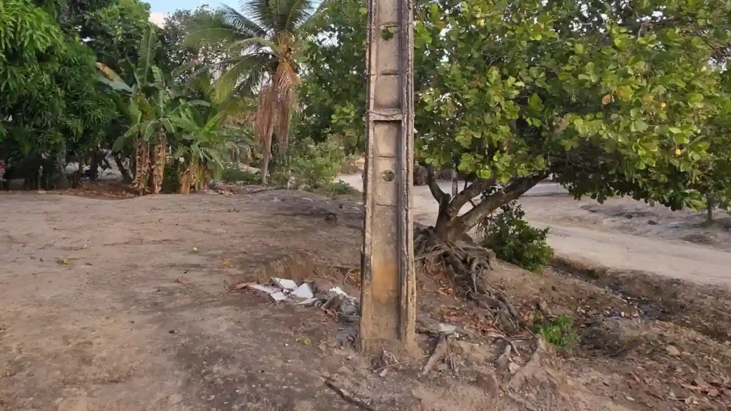 Risco na Zona Rural: Moradores denunciam descaso da Equatorial com poste prestes a desabar em União