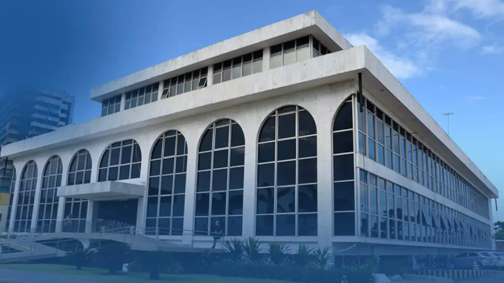 Ação sobre suspeita de servidores irregulares no TCE-AL avança no TJAL