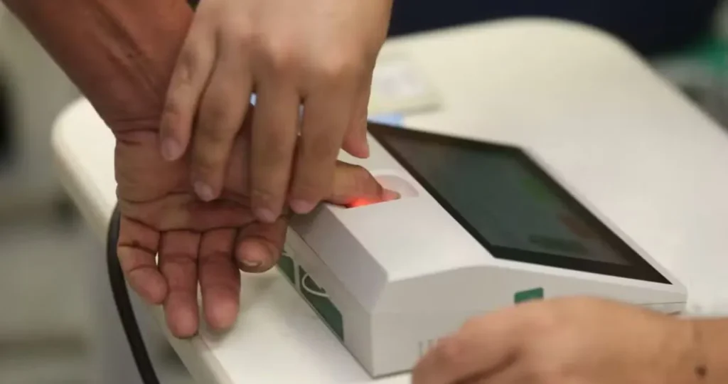 Atenção eleitor: 120 mil alagoanos correm risco de não votar em 2026 sem biometria