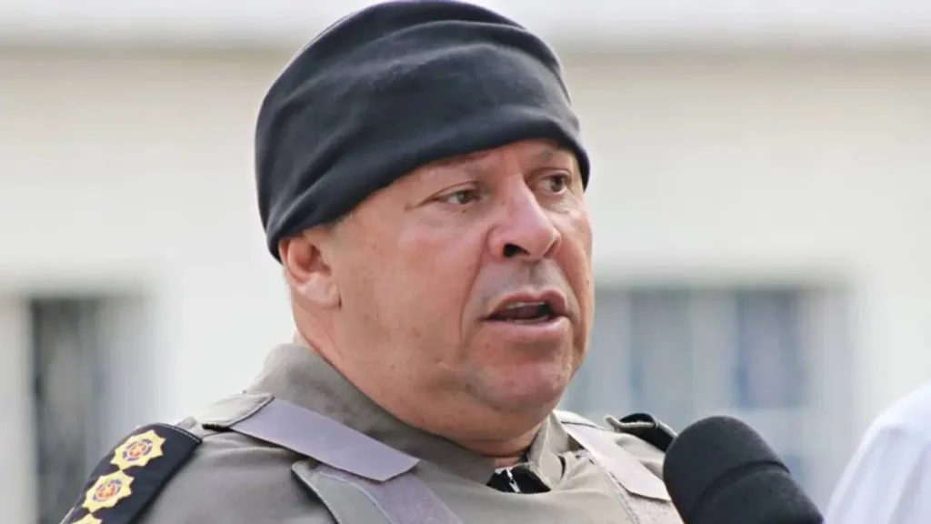 Justiça manda Coronel Do Valle e mais quatro voltarem à ativa; saiba quem são