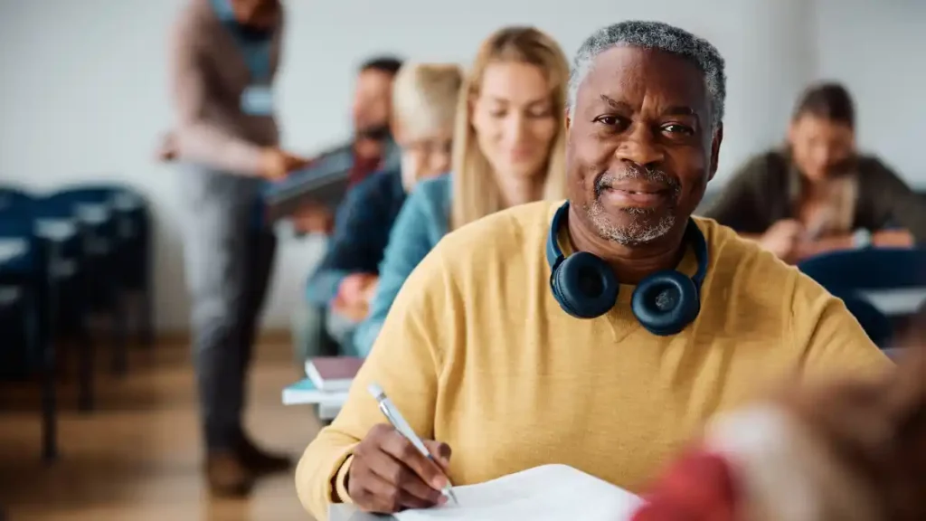 Prazo para matrícula online da EJA 2026 em Alagoas termina hoje; veja como fazer