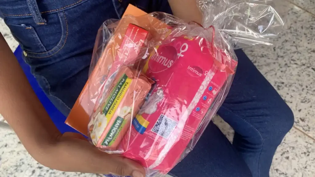 Dignidade menstrual — Alagoas investe R$ 10,7 milhões em kits de higiene para estudantes