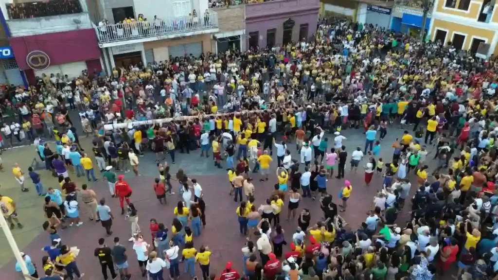 Procissão do Mastro abre oficialmente a Festa de Santa Maria Madalena em União